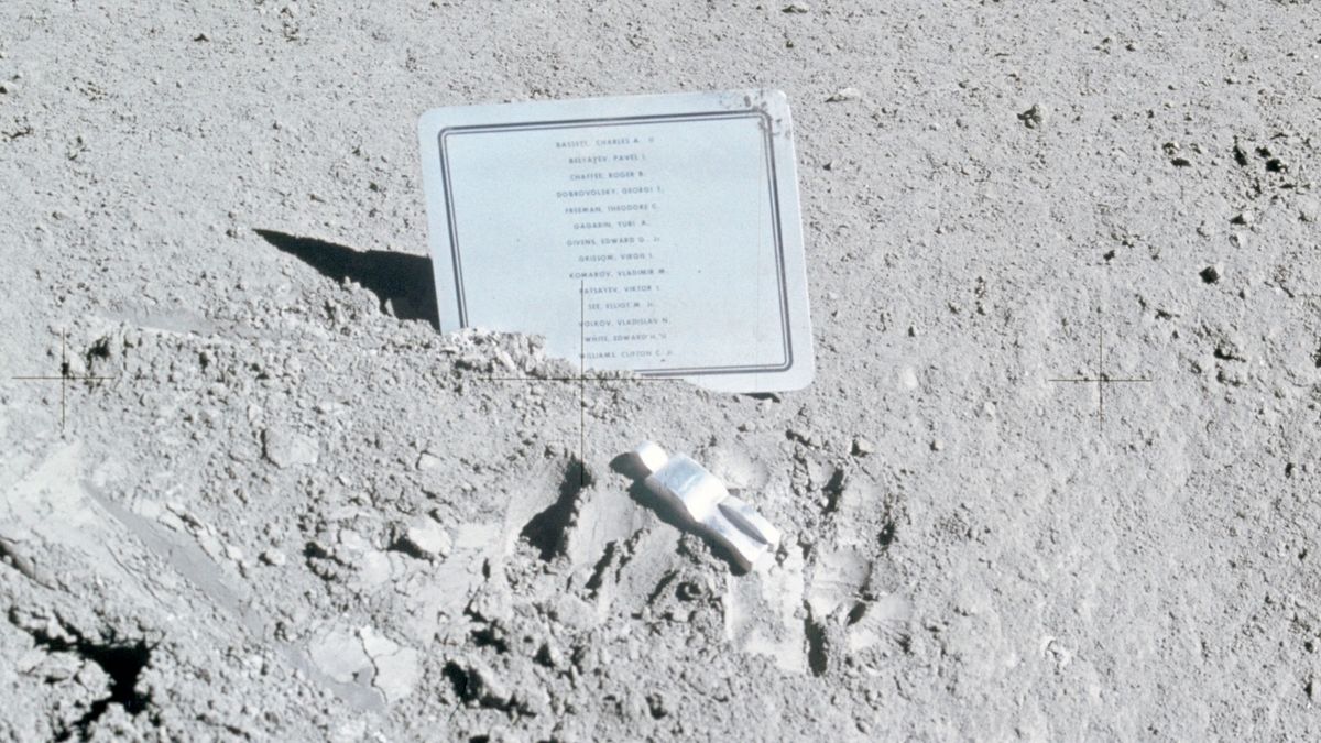 Fallen Astronaut